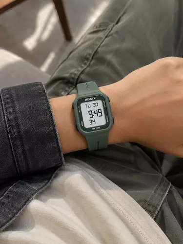 Zegarek XONIX ZAA 002 z funkcją krokomierza i pomiaru temperatury 4