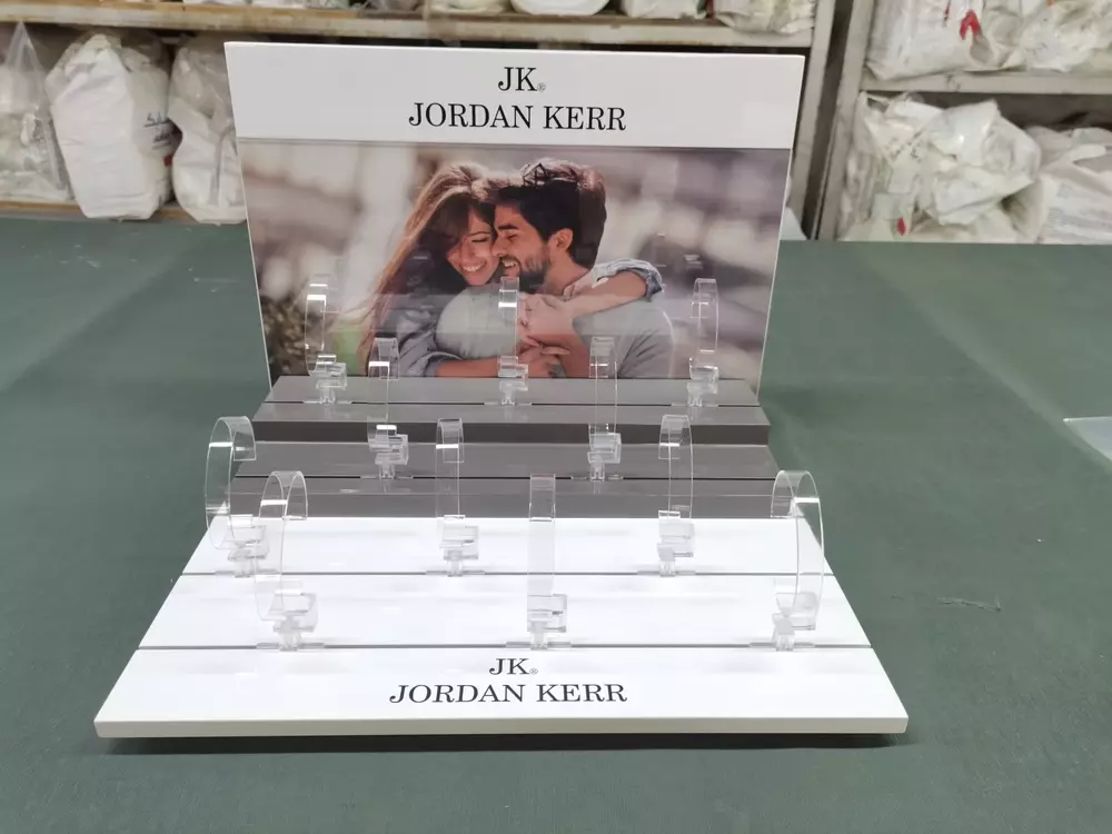DISPLAY DO ZEGARKÓW JORDAN KERR
