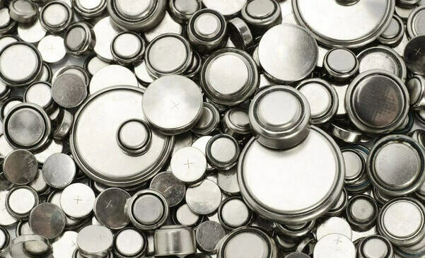 Jak czytać oznaczenia na bateriach guzikowych?